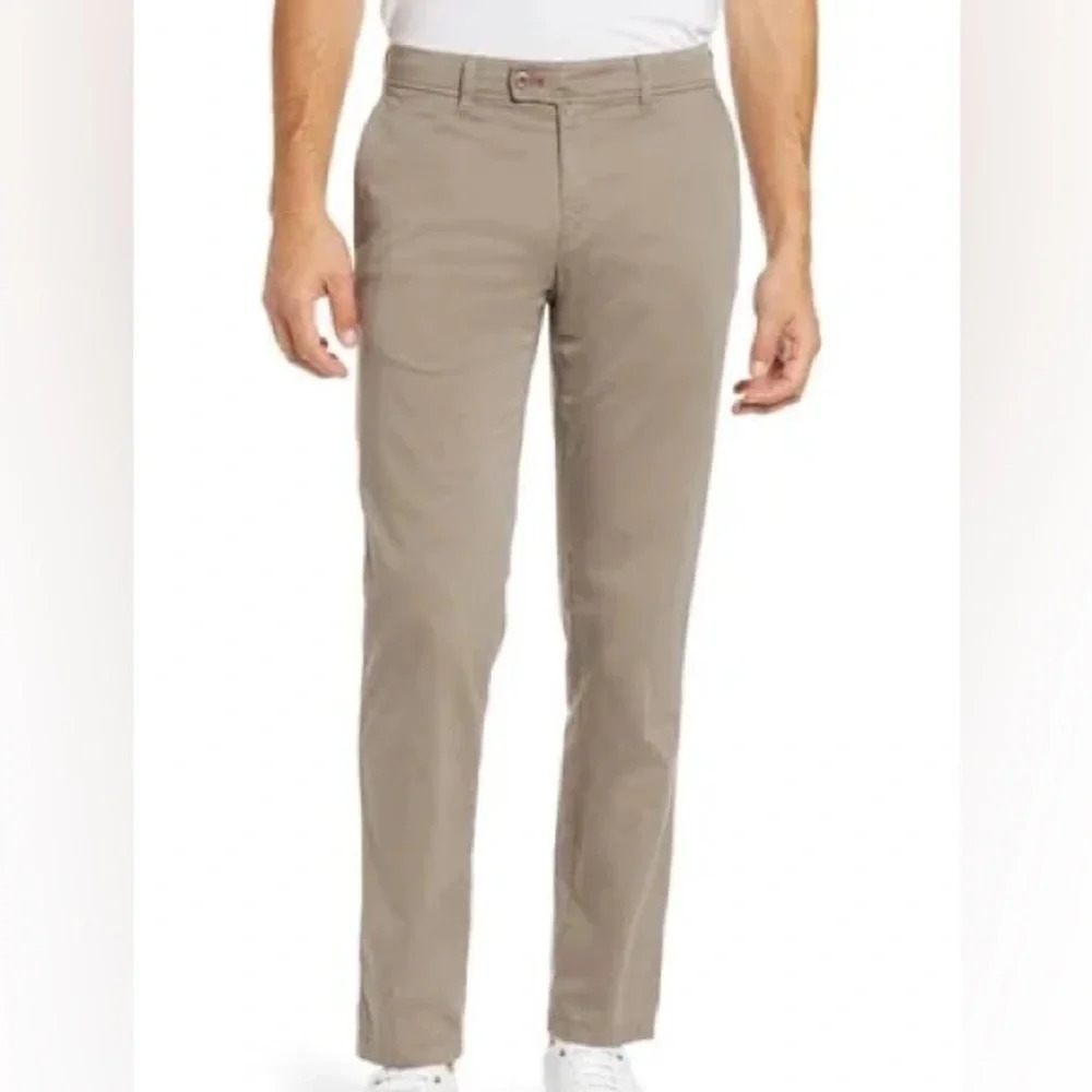Brax Evans Flat Front Chino Pants in Beige - NEW - Size 40